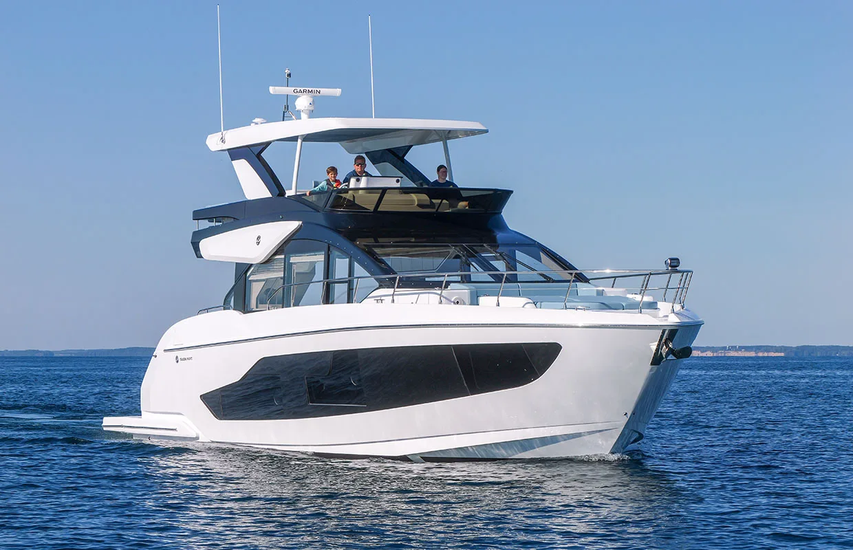 MAIN Cruisers yachts